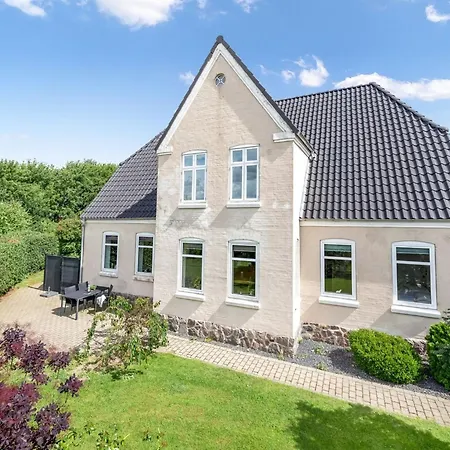 Amma - 21km From The Sea By Interhome Bredebro