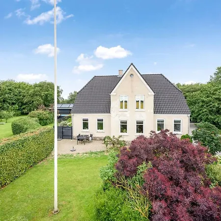 Amma - 21km From The Sea By Interhome Feriehus *