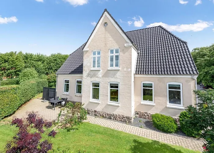 Amma - 21km From The Sea By Interhome Bredebro